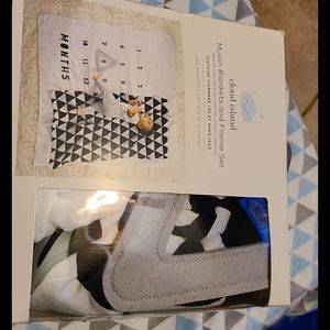 Muslin Blankets and frame set